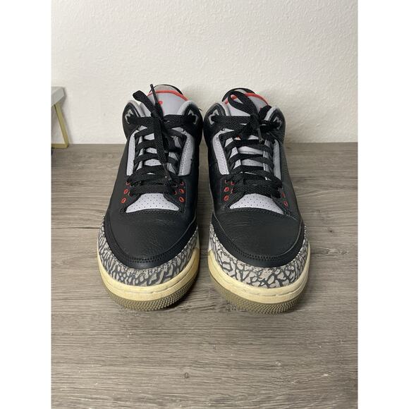 Air Jordan 3 Retro Black Cement 2018 Size 10 854262-012 OG Nike Air 9.5 main image 10